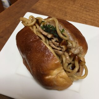 焼きそばパン